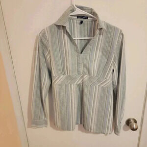 Thyme Maternity Blouse Small Vneck Collar with Stripes Ties at Waist in Back